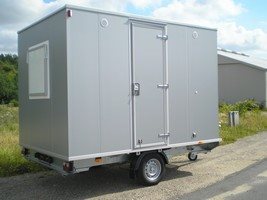 4212 skurvogn m/spiseplads til 6 pers. og toilet